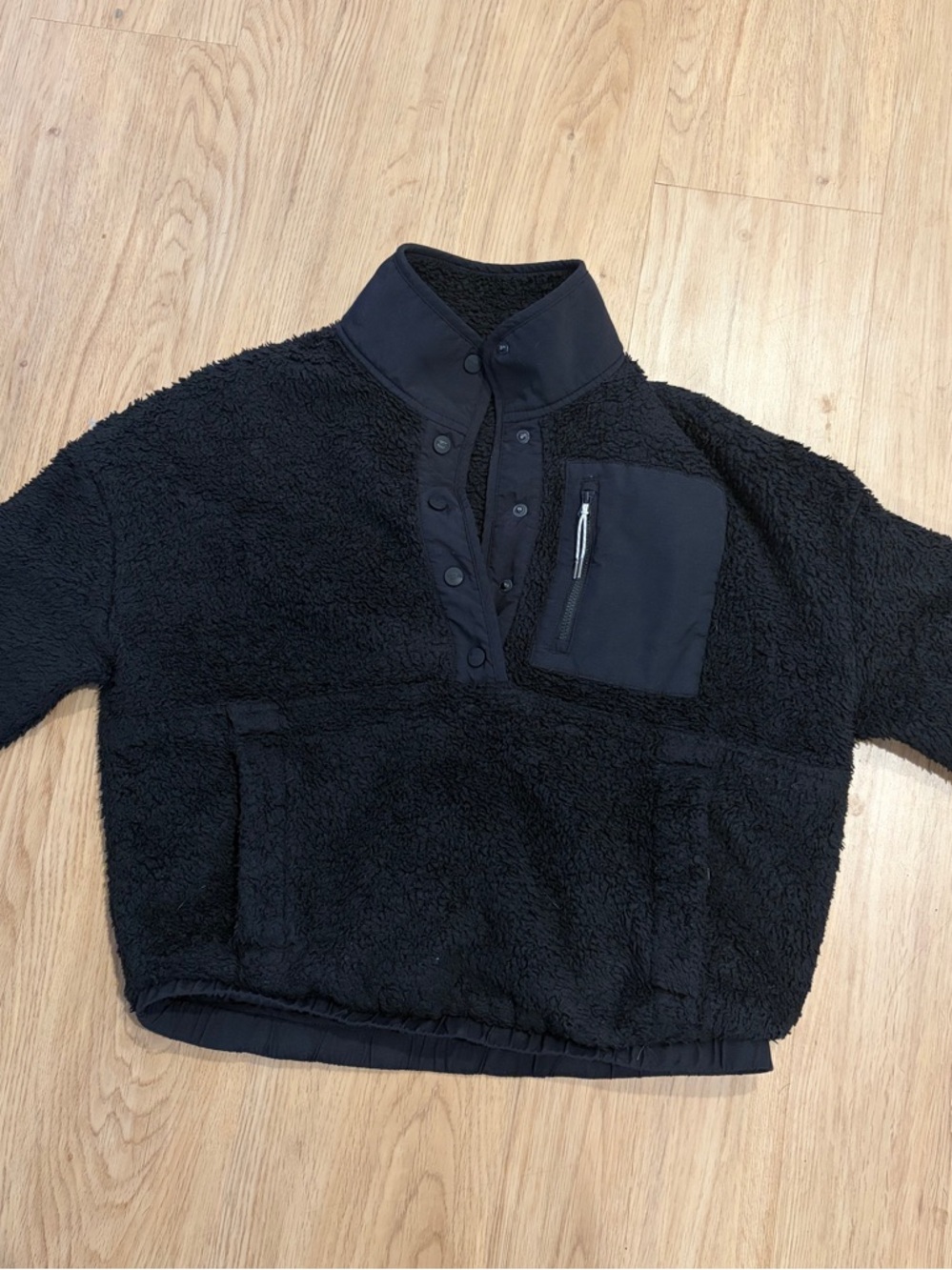 Vuori Black Sherpa Pullover Fleece